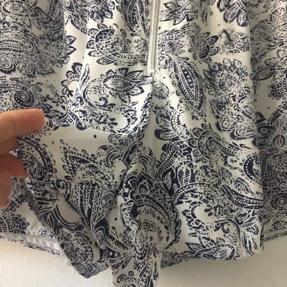 Dynamite Shorts - Picture 4 of 11